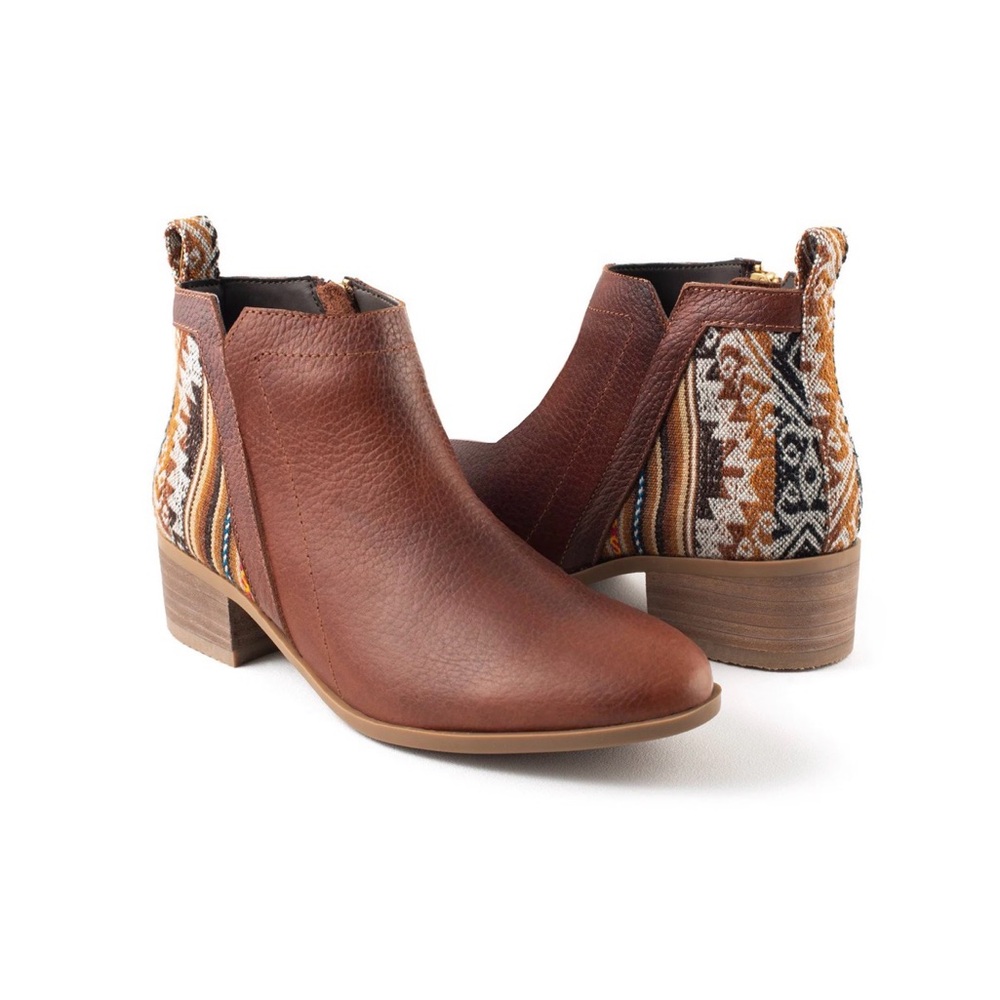 Brown Leather Inkkas Ankle Boots with Peruvian fabric accents size 8
